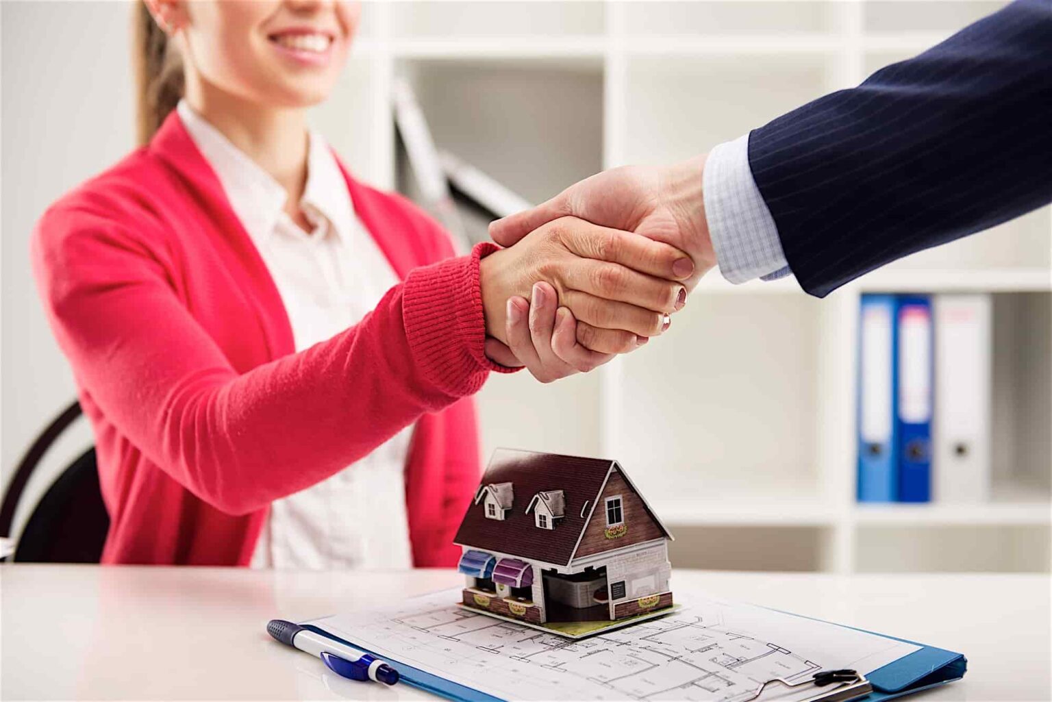 How TopProducing Real Estate Agents Find Success Follow The Fold