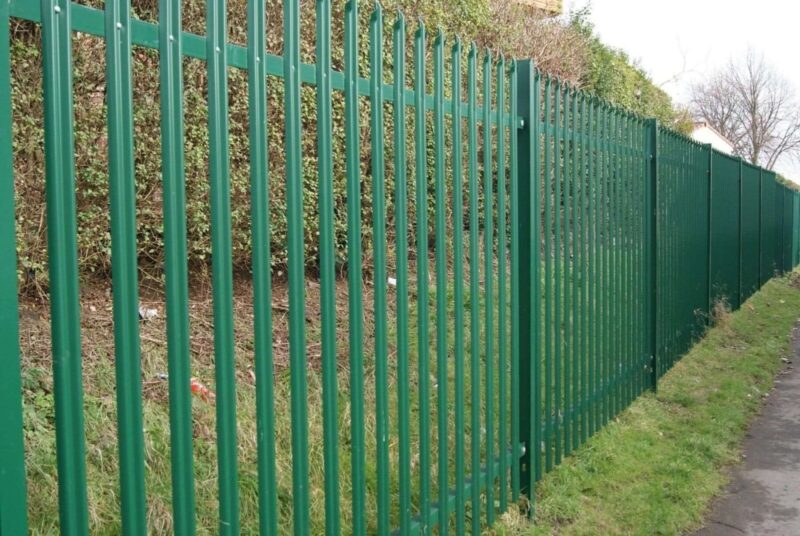 How Cost-Effective Is Steel Palisade Fencing? - Follow The Fold